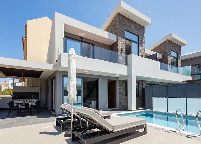 Villagioi - Luxury Villas, Private Pools, 450m To The *