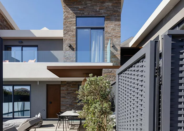 Villagioi - Luxury Villas, Private Pools, 450m To The