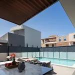 Villa Villagioi - Luxury Villas, Private Pools, 450m To The La Canea