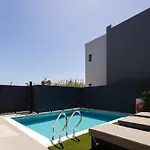 Villagioi - Luxury Villas, Private Pools, 450m To The La Canea