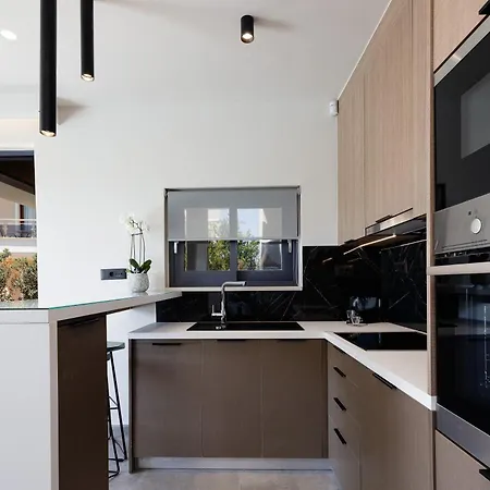 Βίλα Villagioi - Luxury Villas, Private Pools, 450m To The