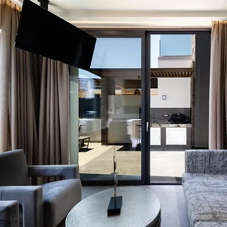 Villagioi - Luxury Villas, Private Pools, 450m To The * Χανιά